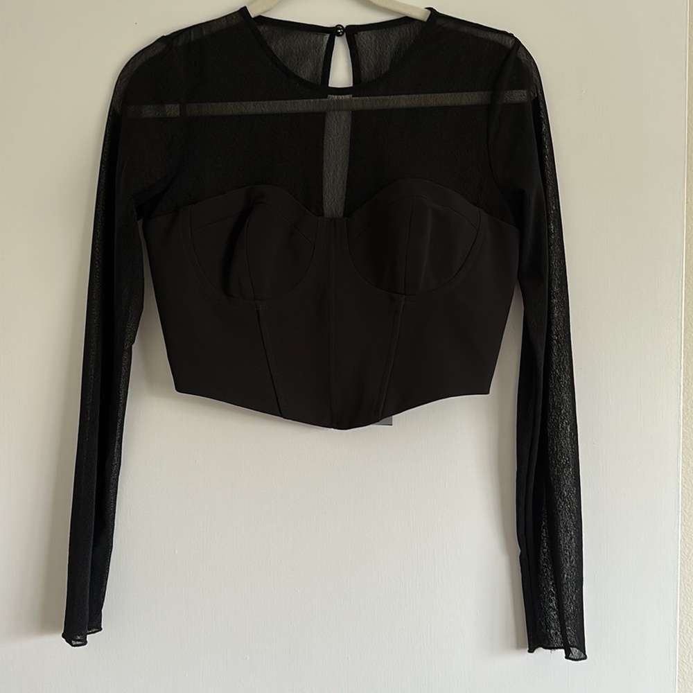 NWT Top! - Picture 3 of 5